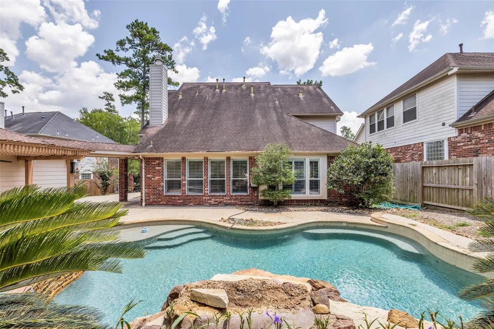 79 W Shale Creek Circle The Woodlands, TX 77382