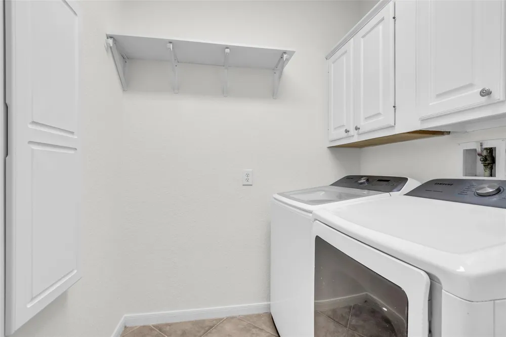 79 W Shale Creek Circle The Woodlands, TX 77382