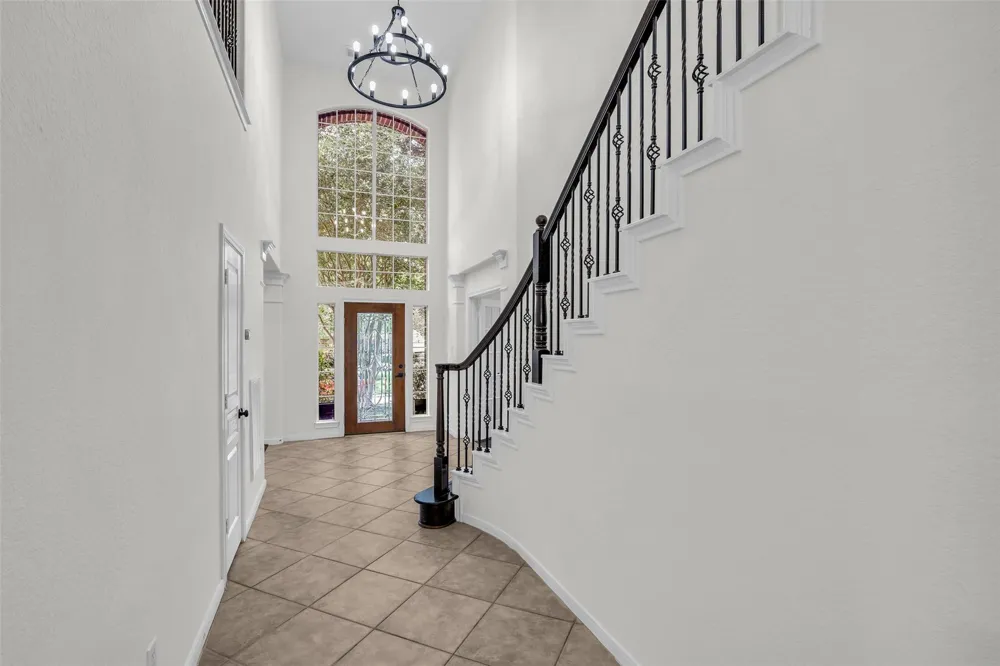 79 W Shale Creek Circle The Woodlands, TX 77382