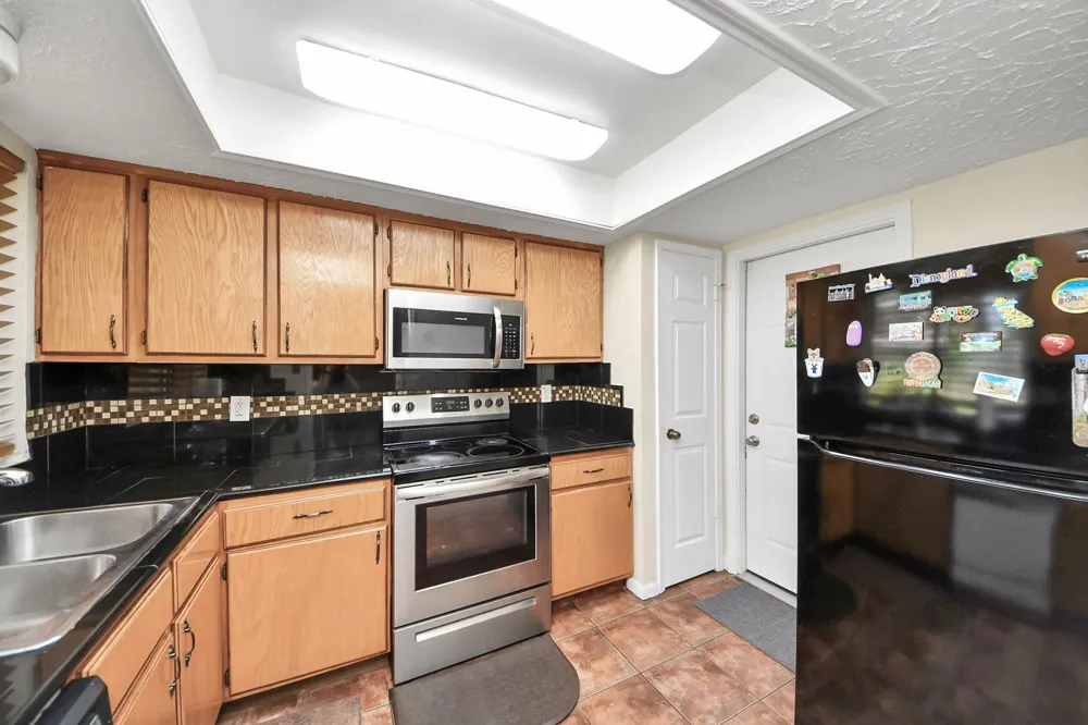 16338 Hunting Dog Court Houston, TX 77489