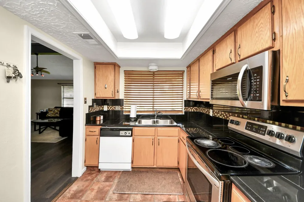 16338 Hunting Dog Court Houston, TX 77489