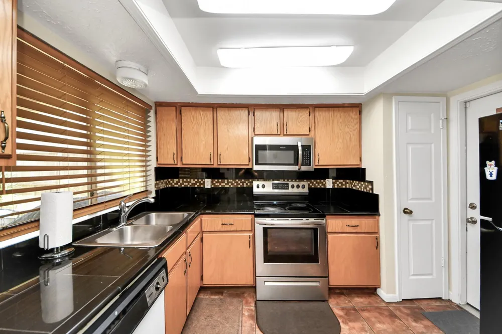 16338 Hunting Dog Court Houston, TX 77489
