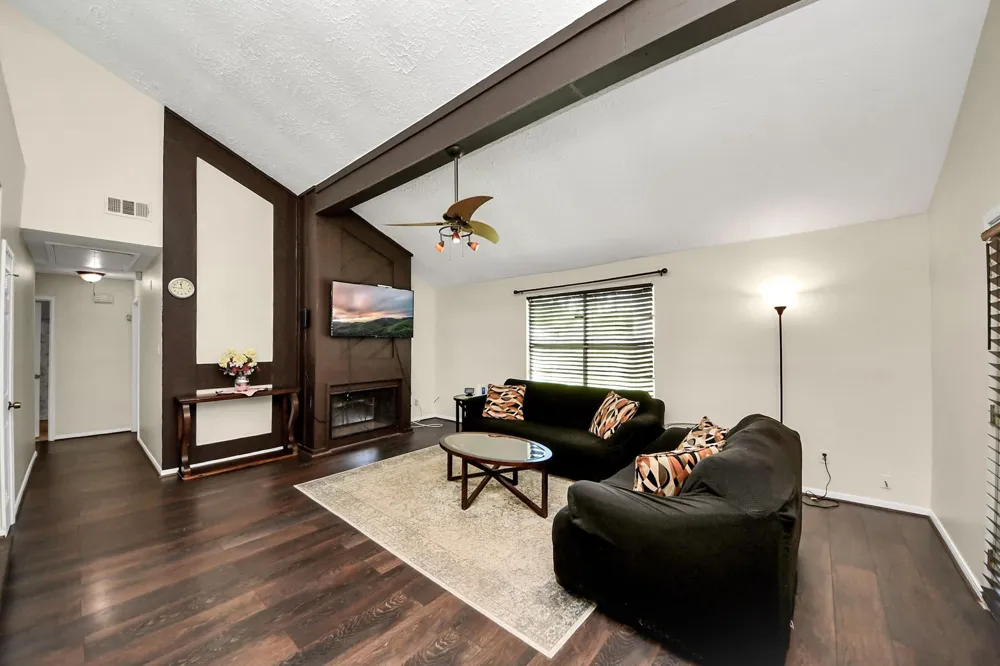 16338 Hunting Dog Court Houston, TX 77489