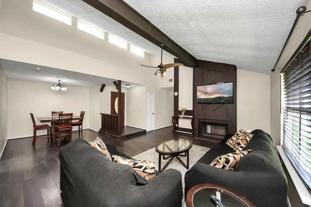 16338 Hunting Dog Court Houston, TX 77489