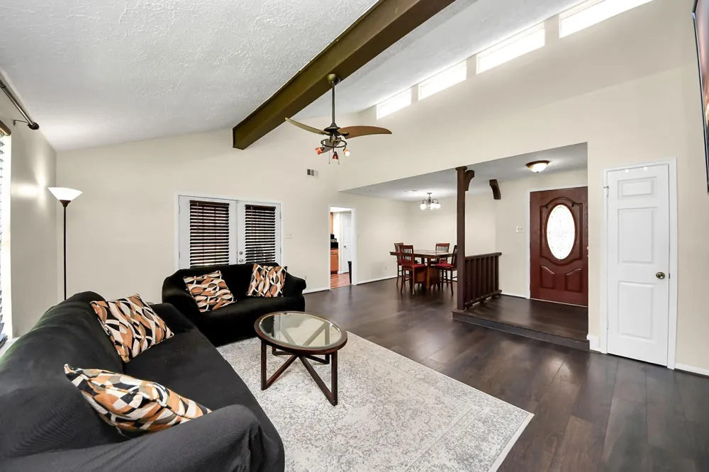 16338 Hunting Dog Court Houston, TX 77489