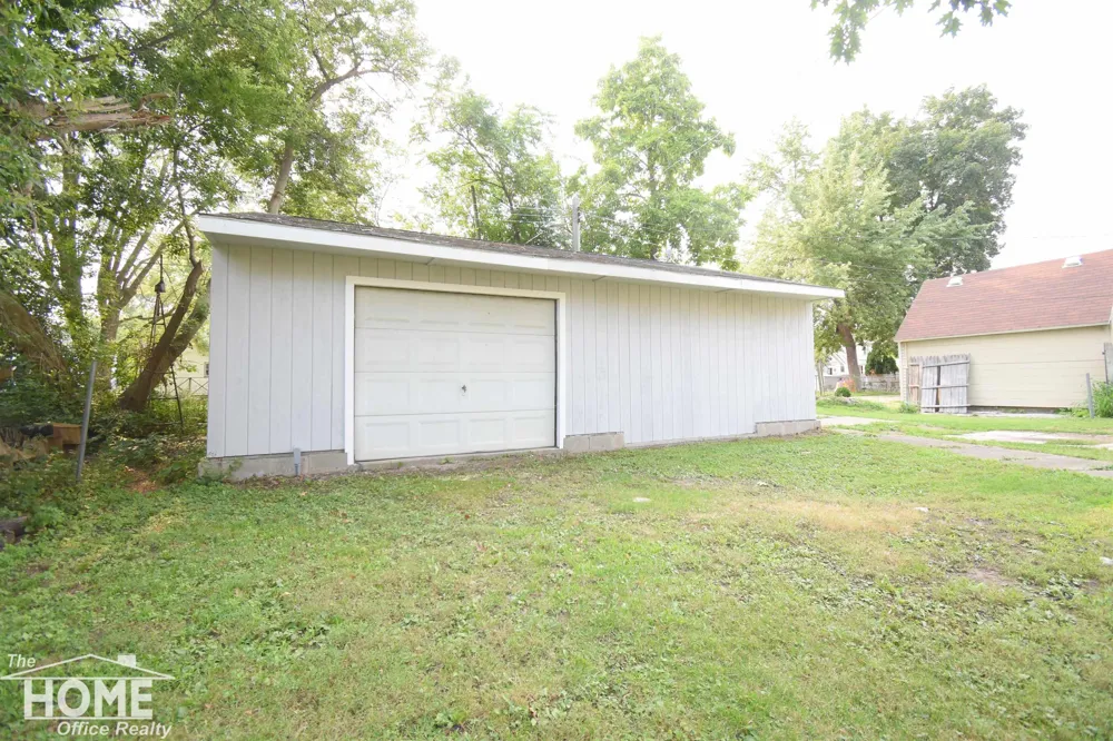 614 Alger Avenue Owosso City, MI 48867