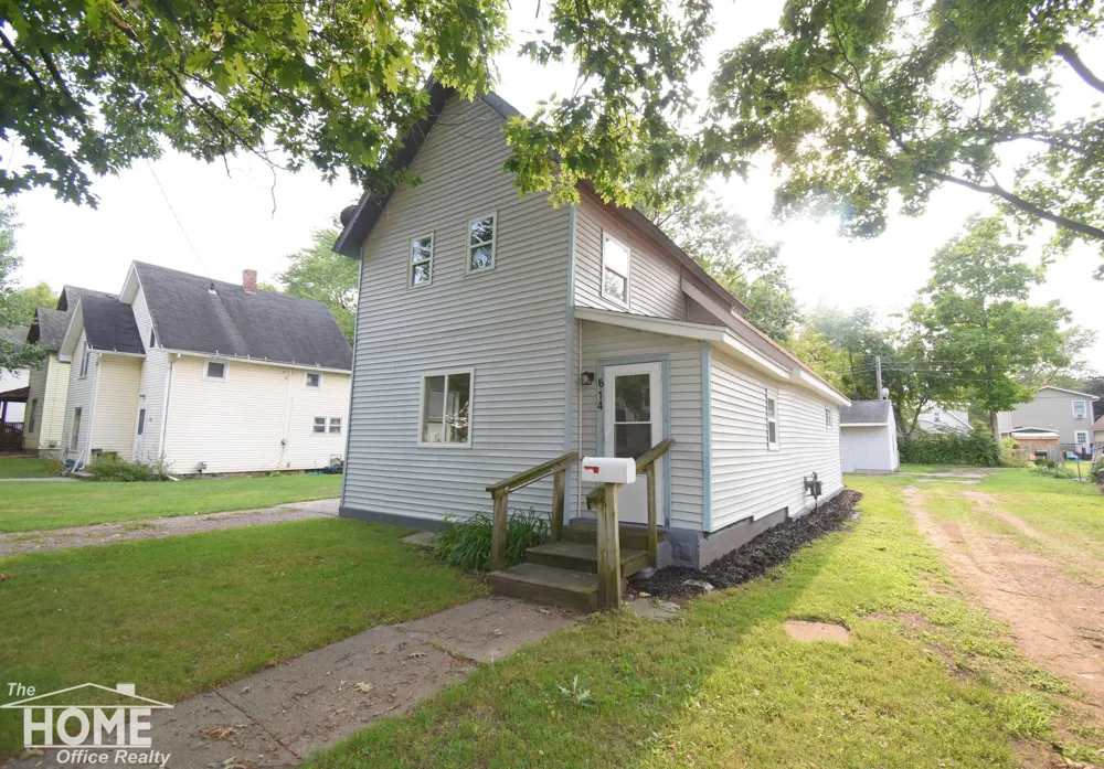 614 Alger Avenue Owosso City, MI 48867