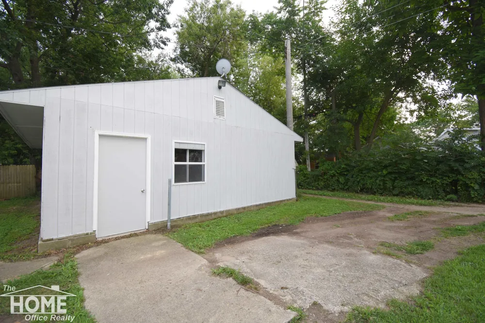 614 Alger Avenue Owosso City, MI 48867