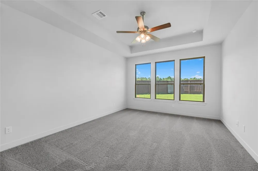 210 Madrone Trail New Caney, TX 77357