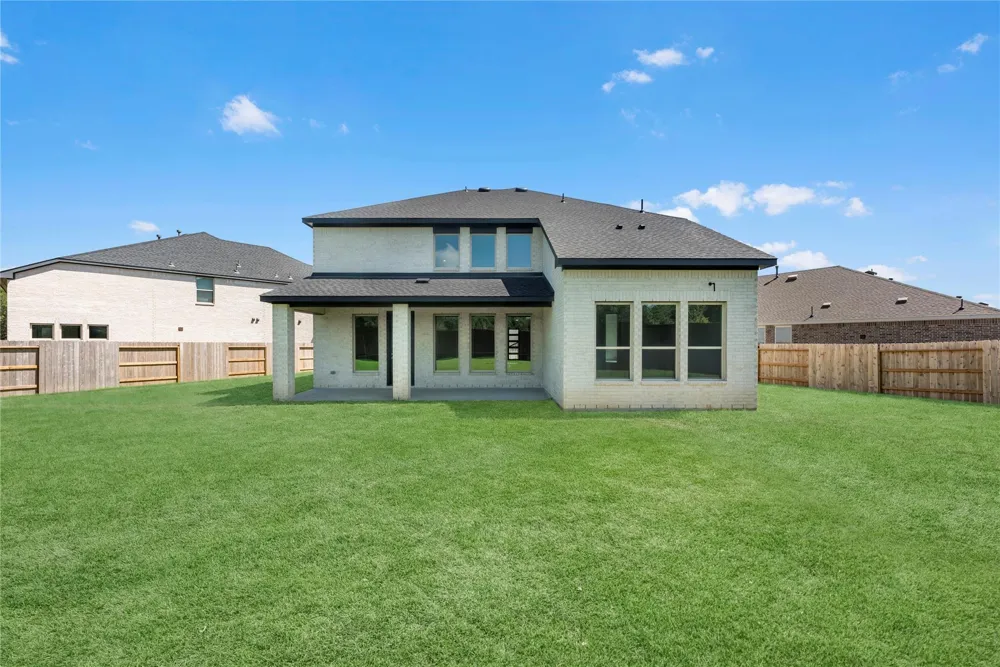 210 Madrone Trail New Caney, TX 77357