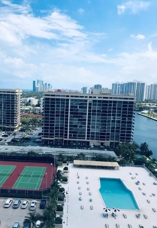 1965 S Ocean Drive #16p Hallandale Beach, FL 33009