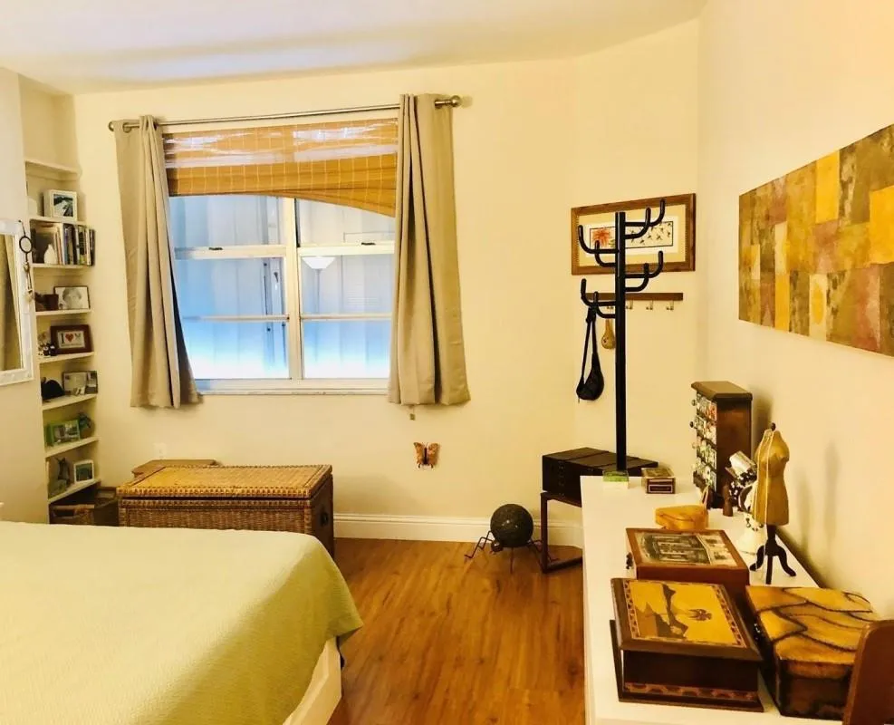 1965 S Ocean Drive #16p Hallandale Beach, FL 33009