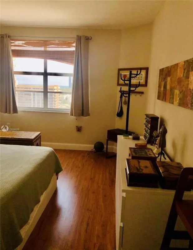 1965 S Ocean Drive #16p Hallandale Beach, FL 33009