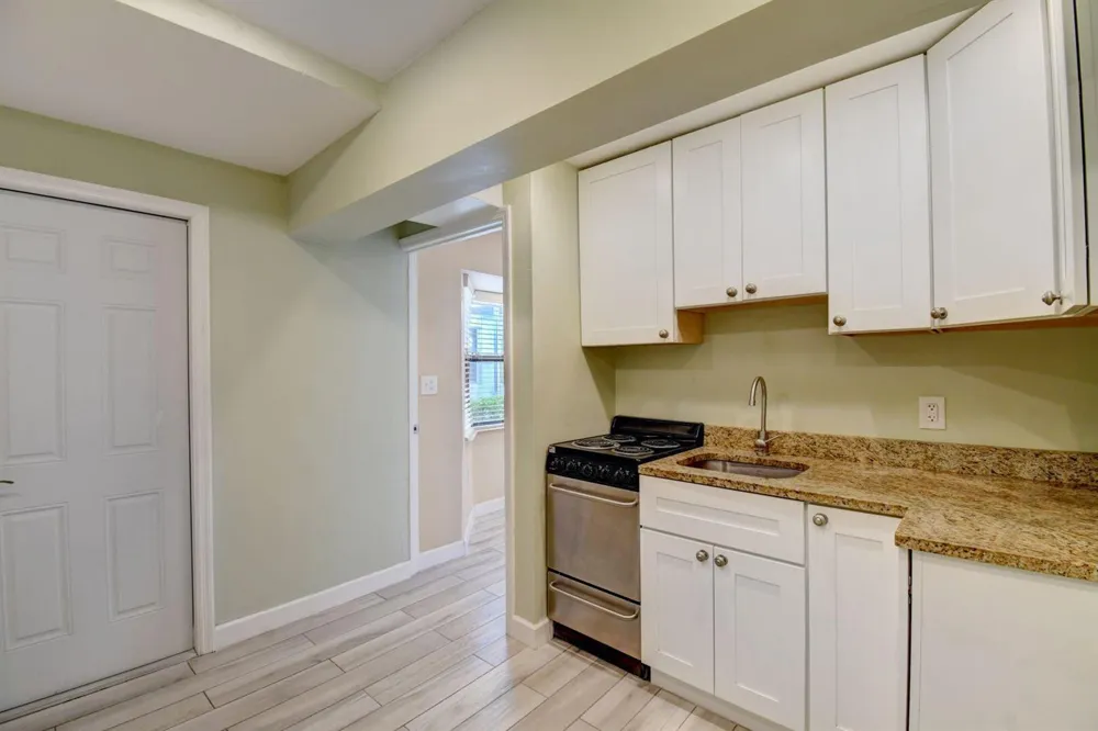 1316 DATE PALM DRIVE #Rear Lantana, FL 33462