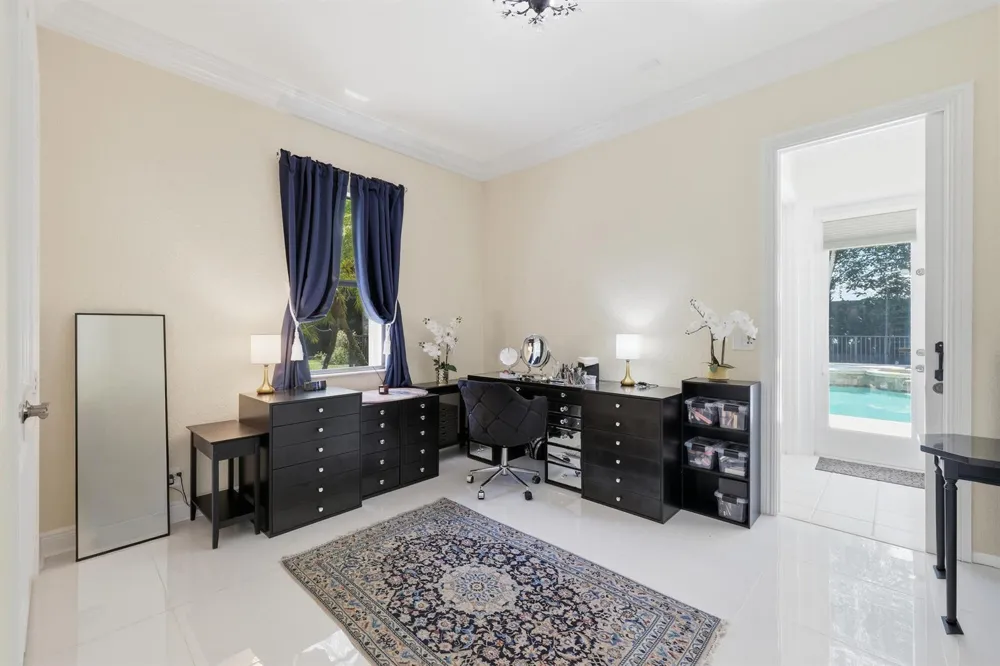10594 Versailles Boulevard Wellington, FL 33449