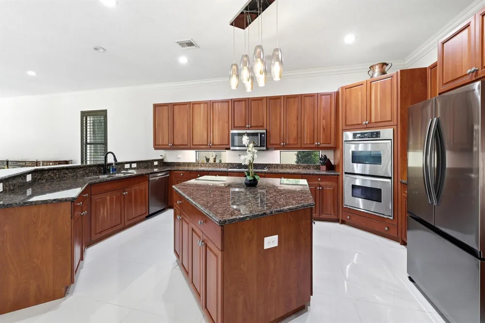 10594 Versailles Boulevard Wellington, FL 33449