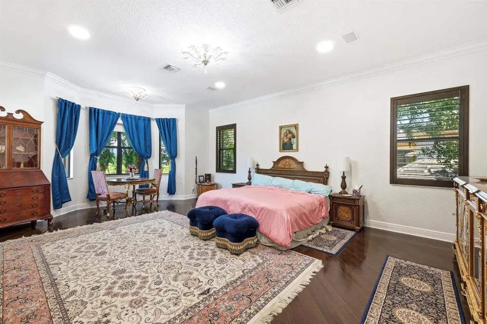 10594 Versailles Boulevard Wellington, FL 33449