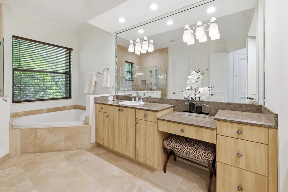 10594 Versailles Boulevard Wellington, FL 33449