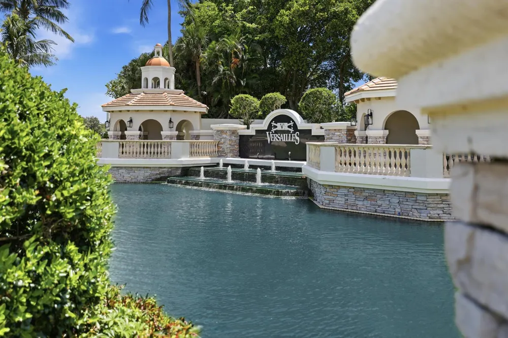 10594 Versailles Boulevard Wellington, FL 33449