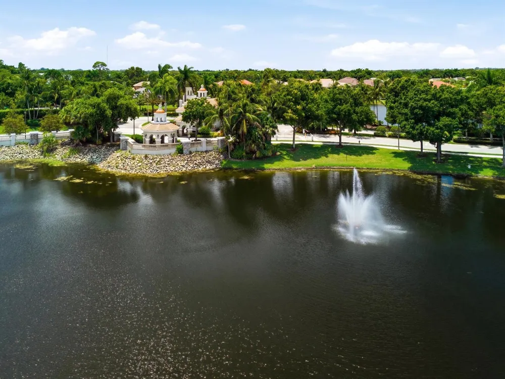 10594 Versailles Boulevard Wellington, FL 33449