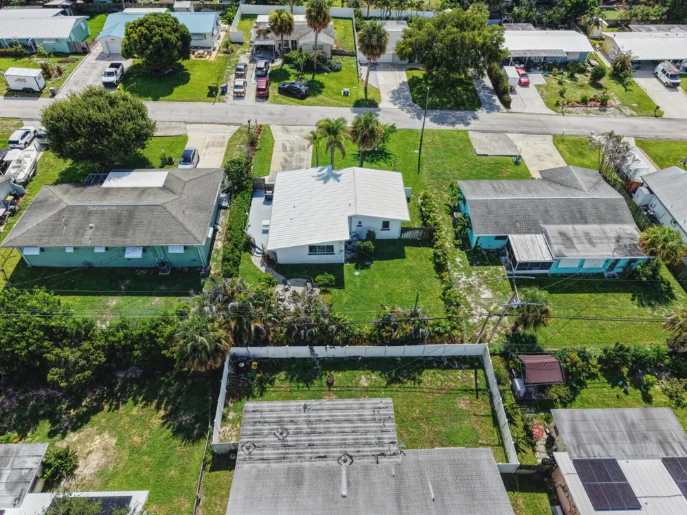 3444 NE SANDRA DRIVE Jensen Beach, FL 34957