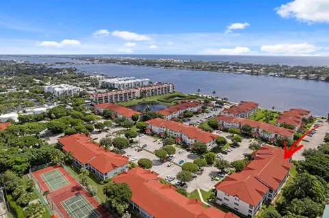 106 Half Moon Circle #B1