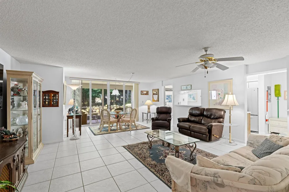 106 Half Moon Circle #B1 Hypoluxo, FL 33462