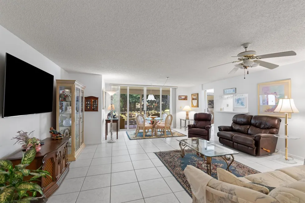 106 Half Moon Circle #B1 Hypoluxo, FL 33462