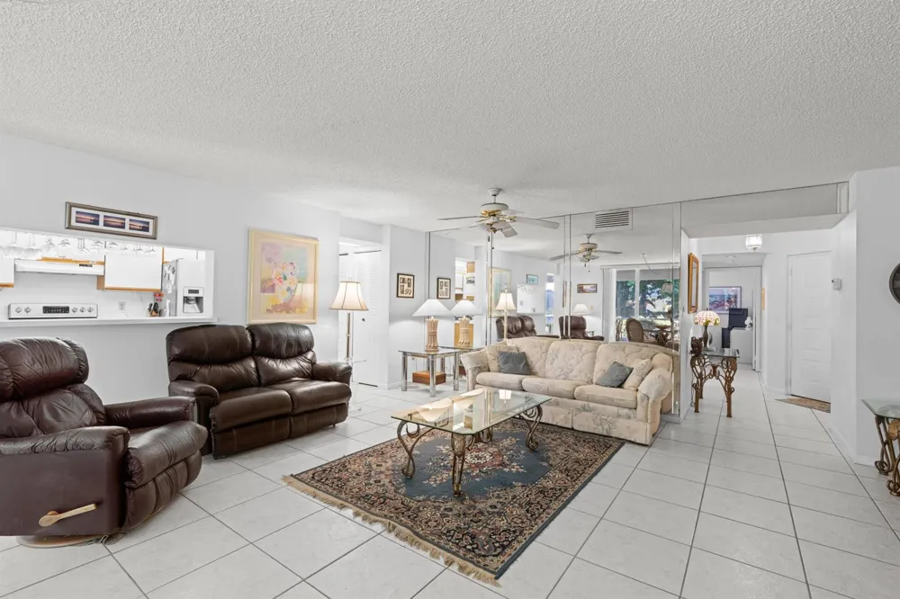 106 Half Moon Circle #B1 Hypoluxo, FL 33462