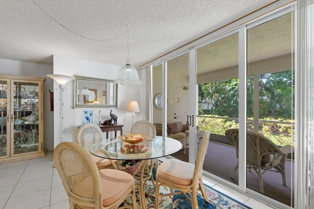 106 Half Moon Circle #B1 Hypoluxo, FL 33462