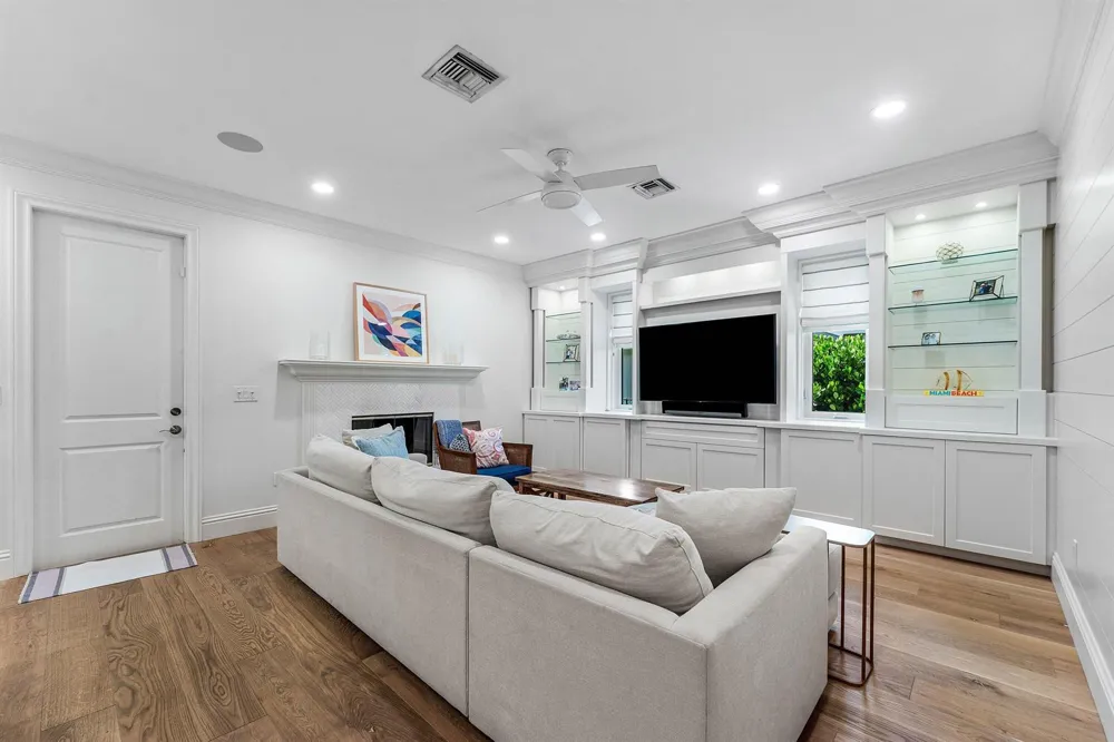 1022 WALNUT TERRACE Boca Raton, FL 33486