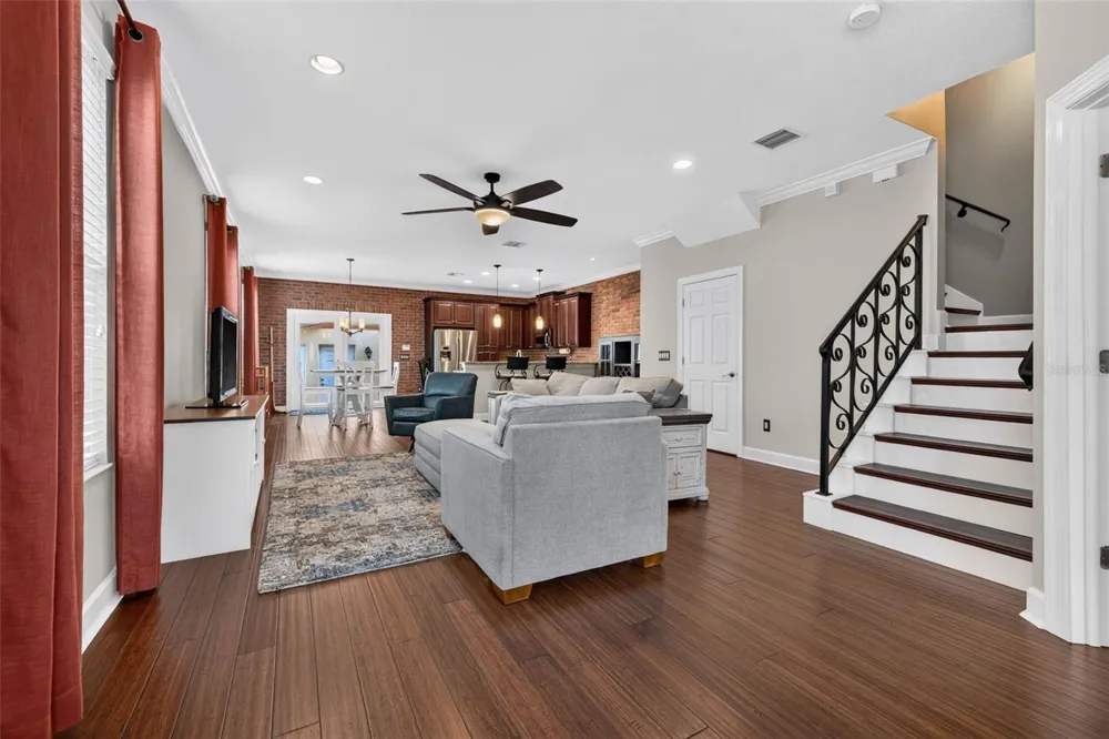 217 49TH AVENUE St Petersburg, FL 33703