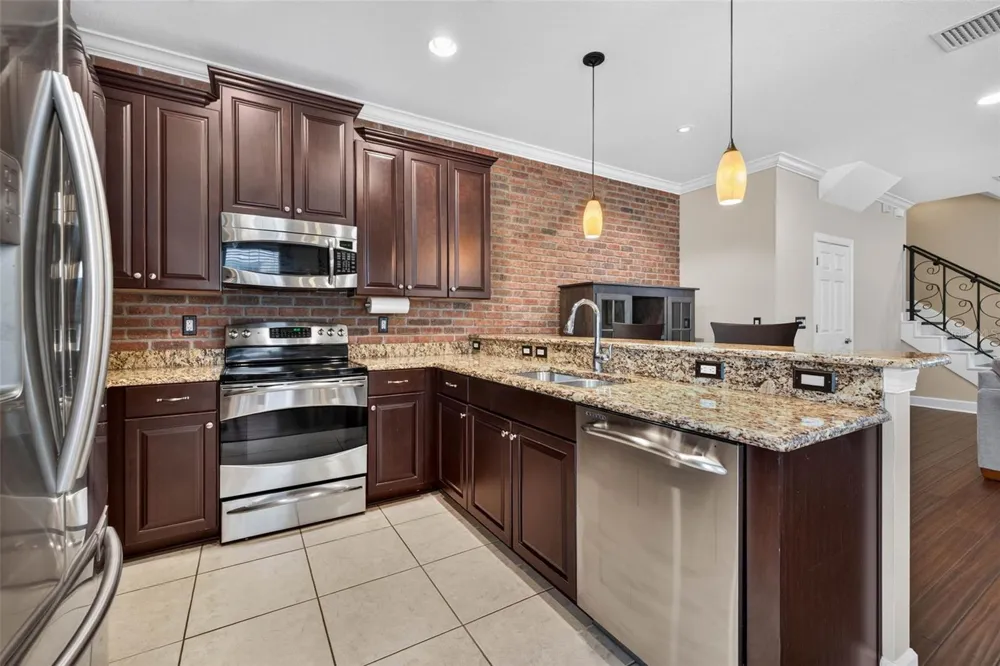 217 49TH AVENUE St Petersburg, FL 33703