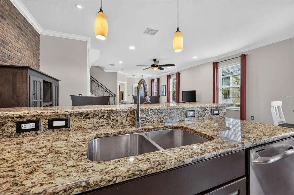 217 49TH AVENUE St Petersburg, FL 33703