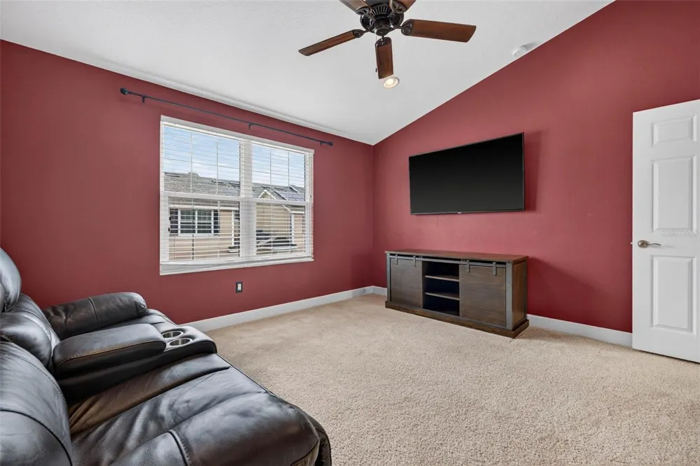 217 49TH AVENUE St Petersburg, FL 33703