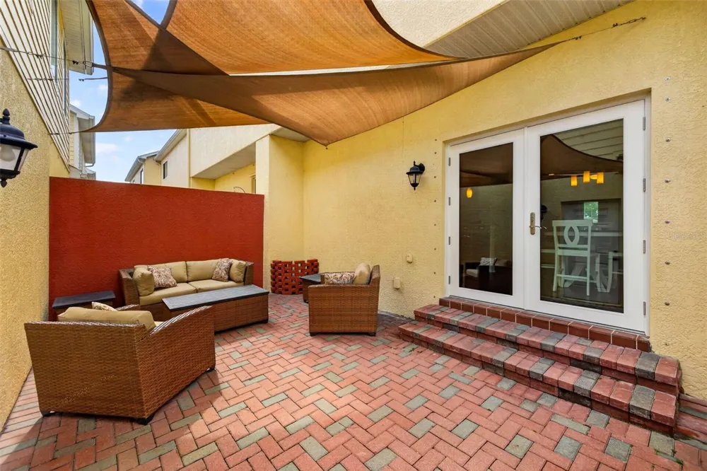 217 49TH AVENUE St Petersburg, FL 33703