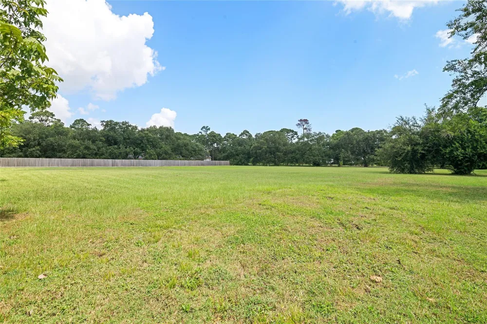7 Middleton Street Bayview, TX 77518