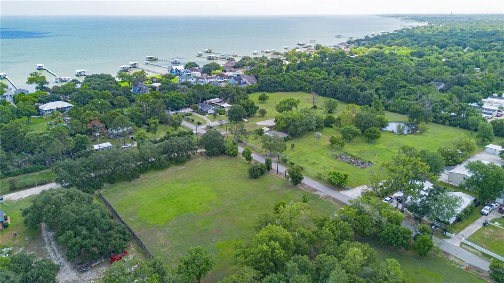 7 Middleton Street Bayview, TX 77518