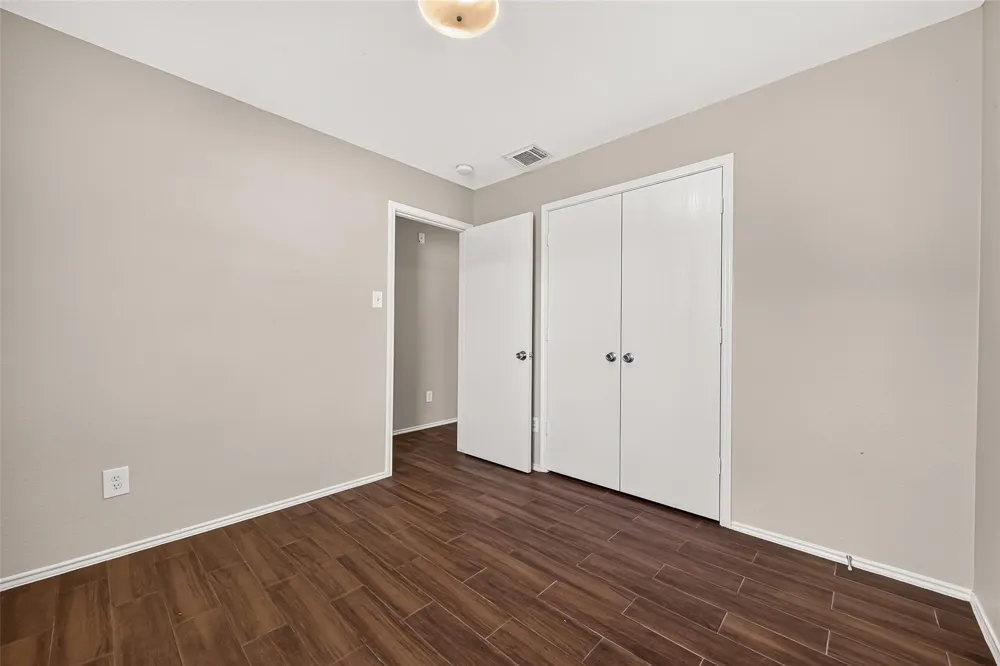 12926 Valleygate Lane Houston, TX 77072