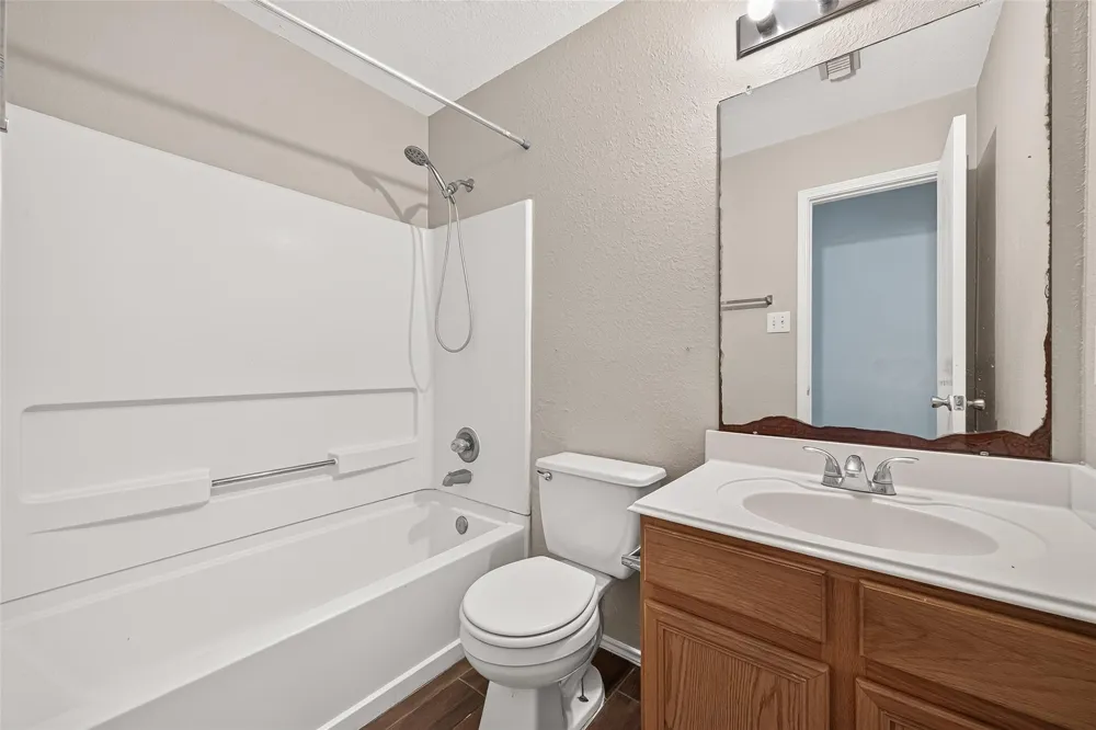 12926 Valleygate Lane Houston, TX 77072