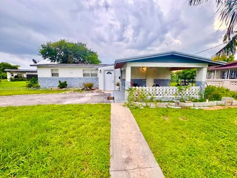 1201 NW 51st Ave