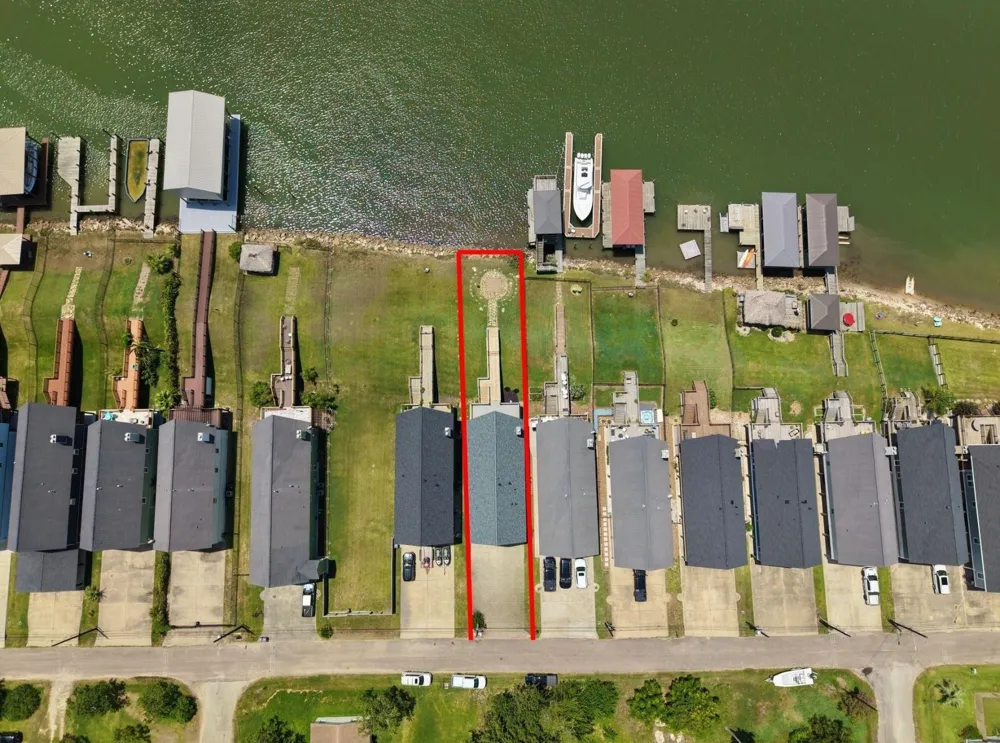 217 S Front Street Freeport, TX 77541