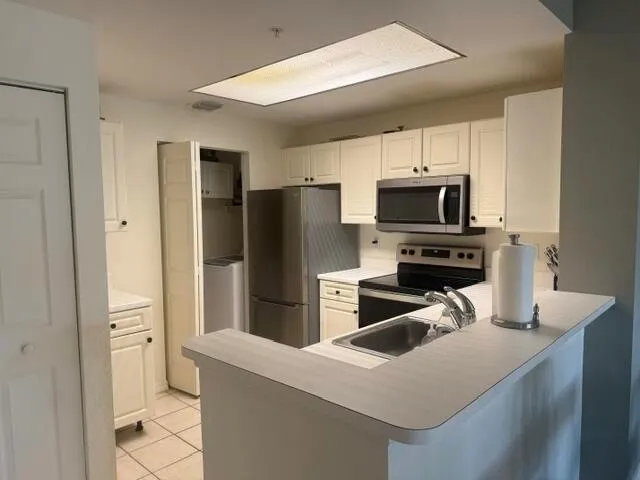 2804 Sarento Place #107 Palm Beach Gardens, FL 33410