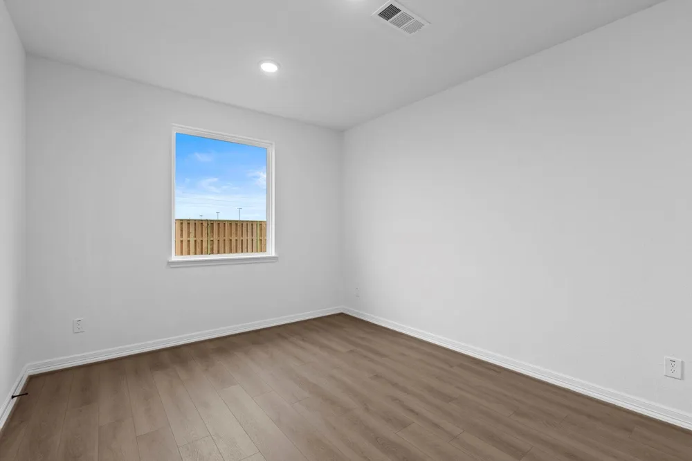 7811 Topaz Ridge Drive Angleton, TX 77515