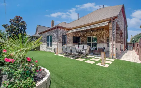 17915 Olde Oaks Estate Court