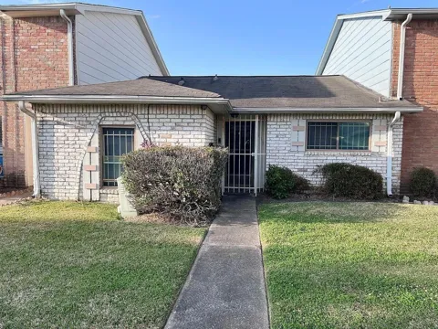 6439 S Briar Bayou Drive