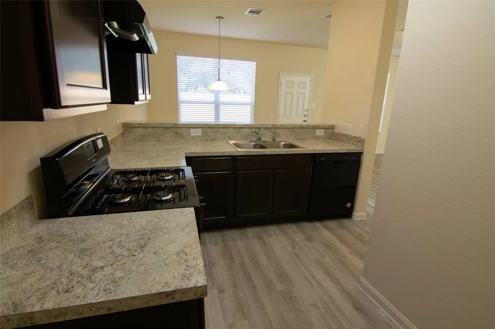 4155 Farmers Pass Road Houston, TX 77014