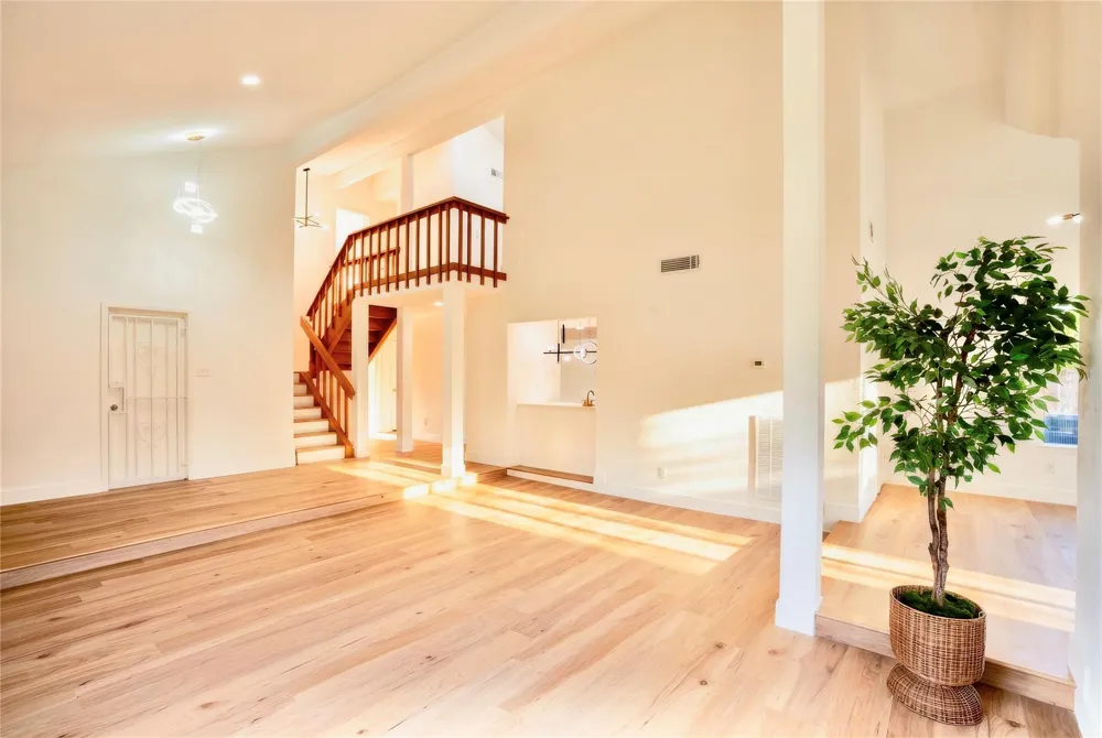 12815 Braewood Glen Lane Houston, TX 77072