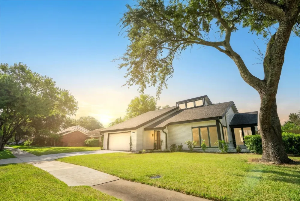 12815 Braewood Glen Lane Houston, TX 77072