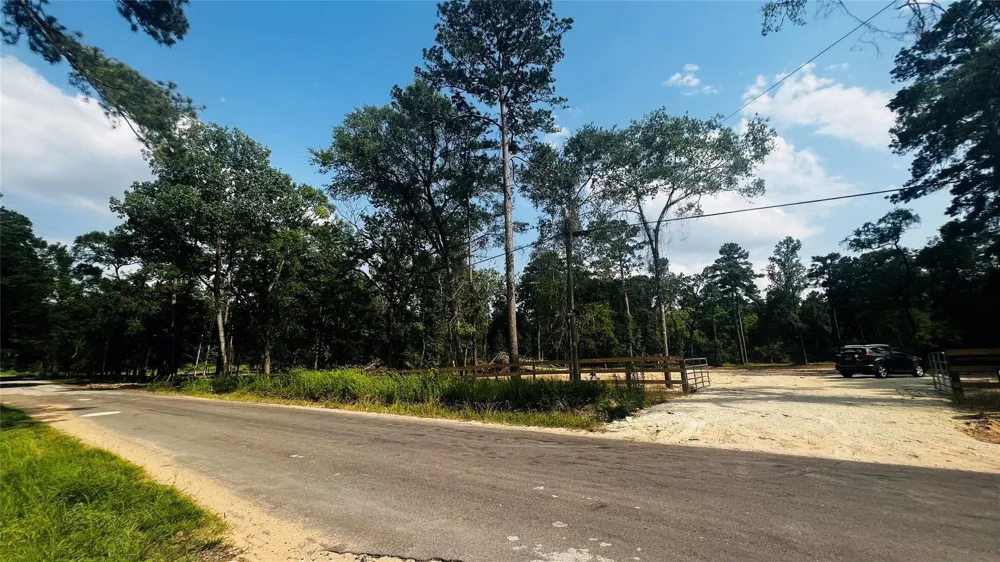 1655 Clark Rd Plantersville, TX 77363